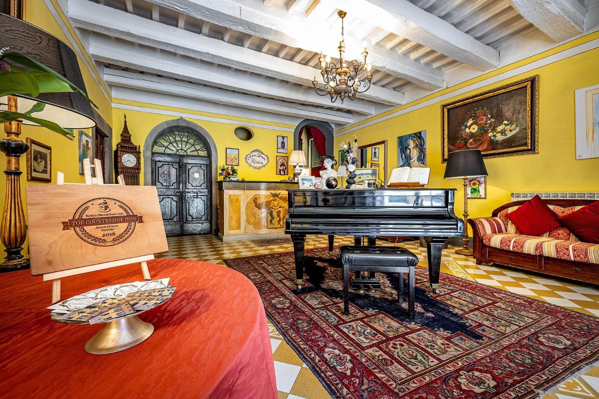 Antica Dimora Patrizia Hotel Montecarlo Luaran gambar