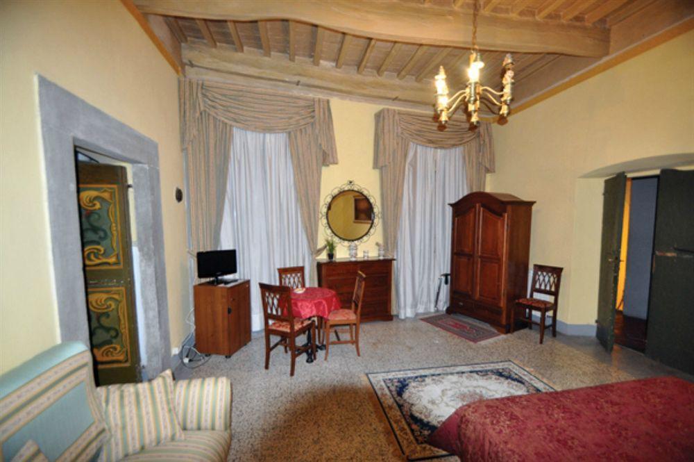 Antica Dimora Patrizia Hotel Montecarlo Luaran gambar