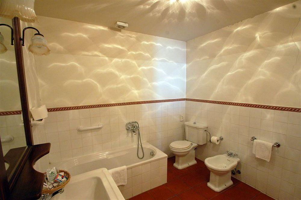 Antica Dimora Patrizia Hotel Montecarlo Luaran gambar